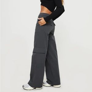 NWT: Princess Polly Luna Mid Rise Cargo Pants